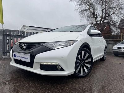 Used Honda Civic SR 142 HP (104 kW) 2015 White Hatchback