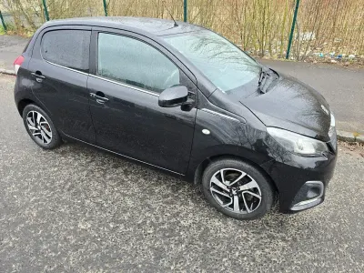 Używany Peugeot 108 Allure 82 KM (60 kW) 2015 Czarny Hatchback