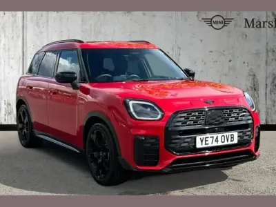 Usado Mini Countryman Sport 214 CV (157 kW) 2024 Rojo SUV