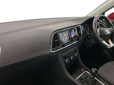 Begagnad Seat Ateca SE 108 HK (79 kW) 2022 Röd SUV