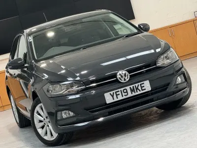 Usado VW Polo SEL 115 HP (84 kW) 2019 Cinzento Citadino