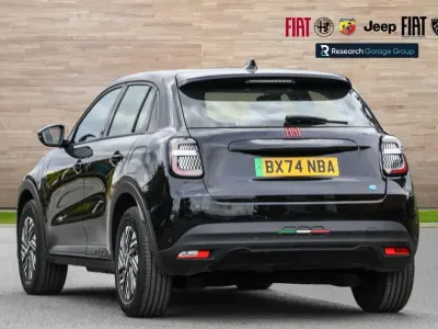 Used Fiat 600E Red 113 kW (154 HP) 2024 Black SUV