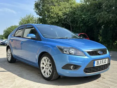 Used Ford Focus Zetec 2011 Blue Hatchback