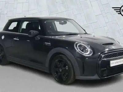 Used Mini Cooper S Classic 176 HP (129 kW) 2022 Black Hatchback