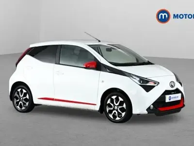 Second-hand Toyota Aygo Trend 72 CP (52 kW) 2021 Alb Hatchback