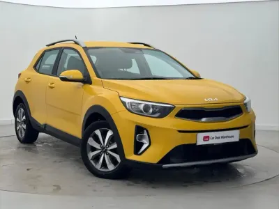 Used Kia Stonic 99 HP (72 kW) 2022 Yellow SUV