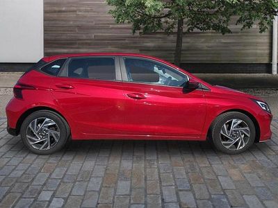 Used Hyundai i20 Advanced 100 HP (73 kW) 2025 Red Hatchback
