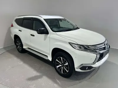 Used Mitsubishi Shogun 2021 White SUV