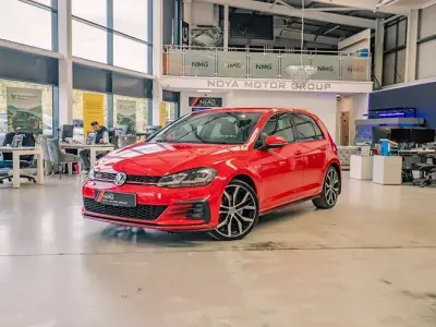 Used VW Golf VII GTI 230 HP (169 kW) 2017 Red Hatchback