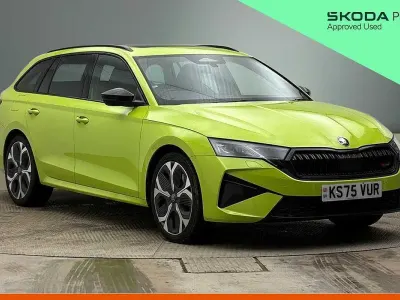 Used Skoda Octavia vRS 261 HP (191 kW) 2026 Green Estate