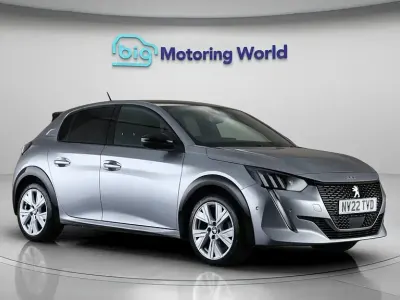 Używany Peugeot 208 GT 100 KM (73 kW) 2022 Szary Hatchback
