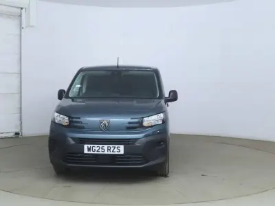 Used Peugeot Partner 131 HP (96 kW) 2025 Blue MPV