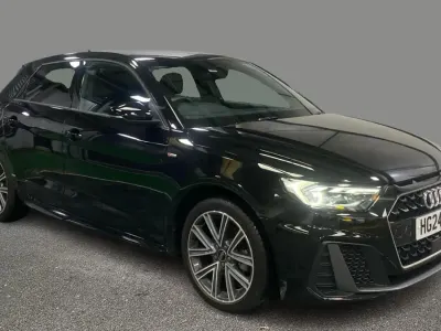 Begagnad Audi A1 S-Line 150 HK (110 kW) 2024 Svart SUV