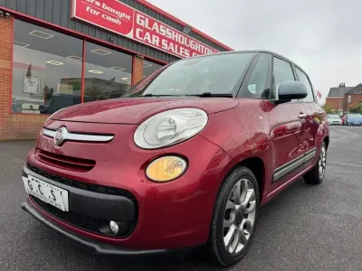 Usado Fiat 500L Lounge 105 HP (77 kW) 2014 Vermelho Monovolume