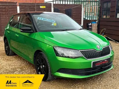 Gebraucht Skoda Fabia Colour Edition 2016 Grün Kleinwagen