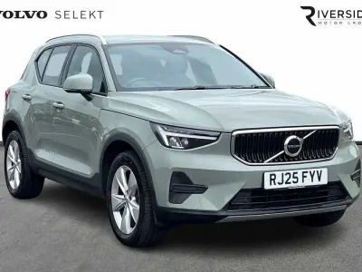Used Volvo XC40 Core 2025 Green SUV