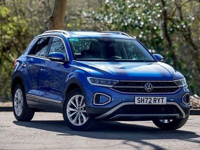 Used VW T-Roc Style 150 HP (110 kW) 2023 Blue SUV