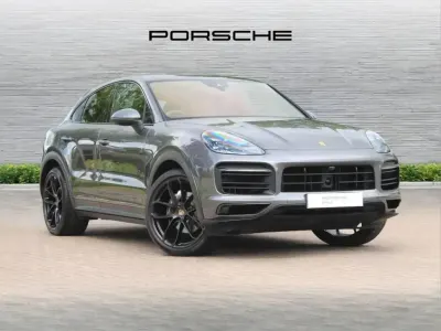Begagnad Porsche Cayenne 334 HK (245 kW) 2023 Grå SUV