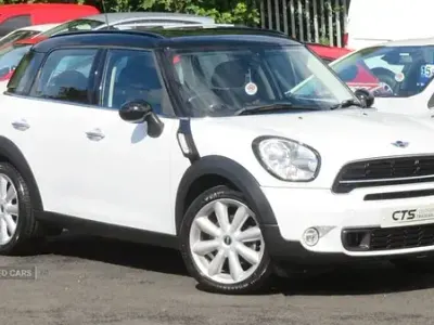 Used Mini Cooper S 2015 White Hatchback