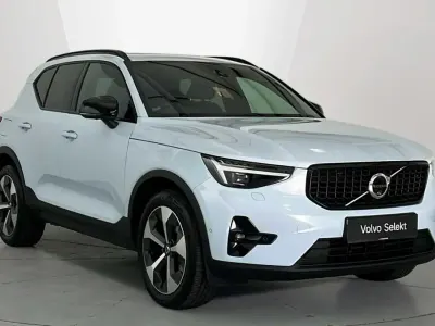 Used Volvo XC40 Ultimate 161 HP (118 kW) 2023 Blue SUV