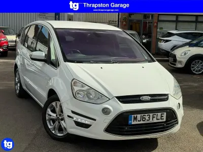 Used Ford S-MAX Titanium 2013 White MPV