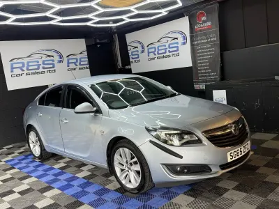 Used Vauxhall Insignia SRi 136 HP (100 kW) 2015 Silver Hatchback