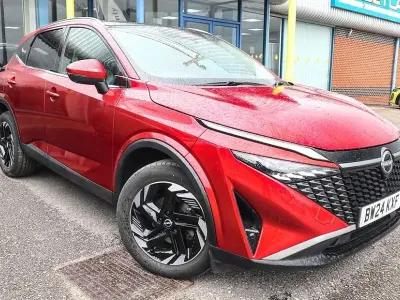 Used Nissan Qashqai N-Connecta 158 HP (116 kW) 2024 Red SUV