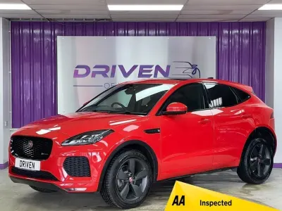 Używany Jaguar E-Pace Chequered Flag 180 KM (132 kW) 2020 Czerwony SUV