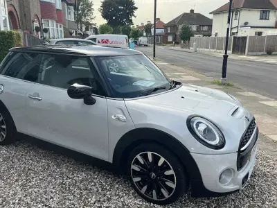 Used Mini Cooper S Comfort 192 HP (141 kW) 2020 Silver Hatchback