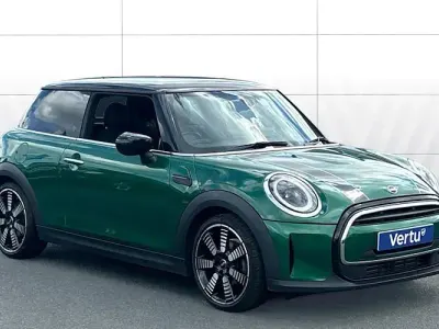 Used Mini Cooper Exclusive 136 HP (100 kW) 2021 Green Hatchback