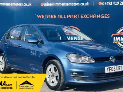 Used VW Golf VII Match 105 HP (77 kW) 2015 Blue Hatchback