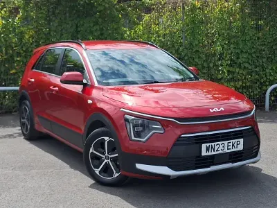 Second-hand Kia Niro 139 CP (102 kW) 2023 Roșu SUV