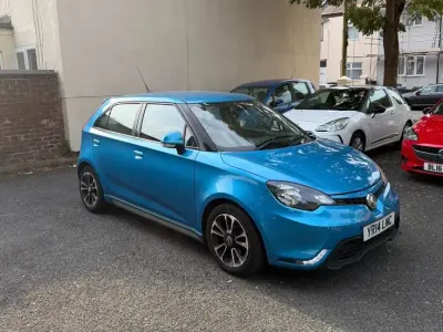 Used MG MG3 106 HP (77 kW) 2014 Blue Hatchback