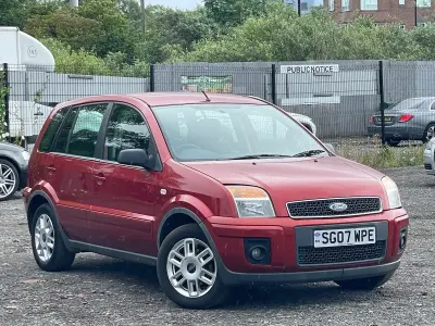 Used Ford Fusion Zetec 80 HP (58 kW) 2007 Orange Hatchback