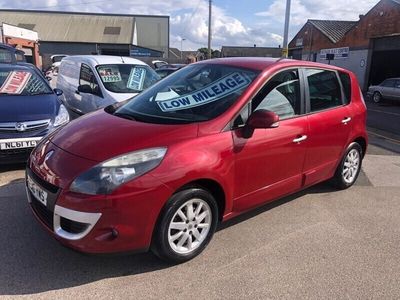 used Renault Scénic III 1.5 PRIVILEGE TOMTOM DCI 5d 105 BHP