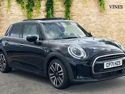 Used Mini Cooper Exclusive 136 HP (100 kW) 2021 Black Hatchback