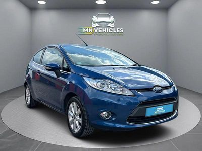 Usado Ford Fiesta Zetec 82 HP (60 kW) 2009 Azul Citadino