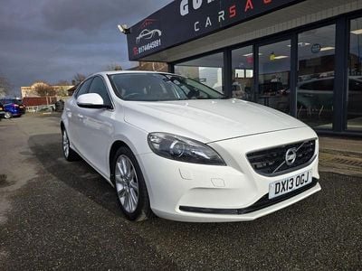 Used Volvo V40 SE Lux 2013 White Hatchback