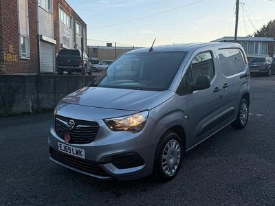 Used Vauxhall Combo Sportive 110 HP (80 kW) 2019 Grey MPV