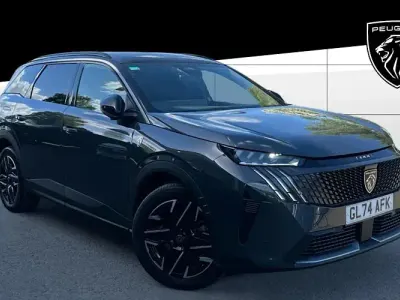 Second-hand Peugeot 5008 GTi 136 CP (100 kW) 2025 SUV