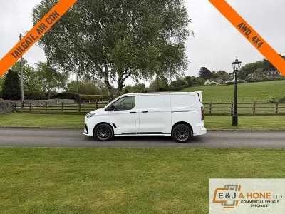 Used Ford Transit Custom 170 HP (125 kW) 2024 White Van
