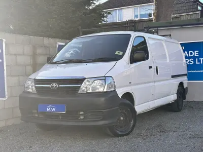 Usado Toyota HiAce H1 120 HP (88 kW) 2010 Branco Van