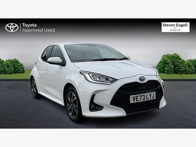 Used Toyota Yaris Hybrid Design 2024 White Hatchback