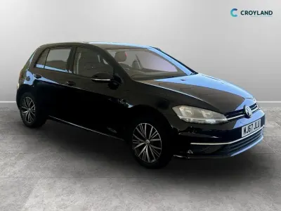 Used VW Golf VII SE 110 HP (80 kW) 2017 Black Hatchback