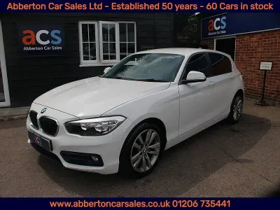 Used BMW 118 Sport Line 2017 White Hatchback