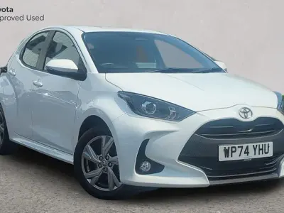 Used Toyota Yaris 116 HP (85 kW) 2025 White Hatchback