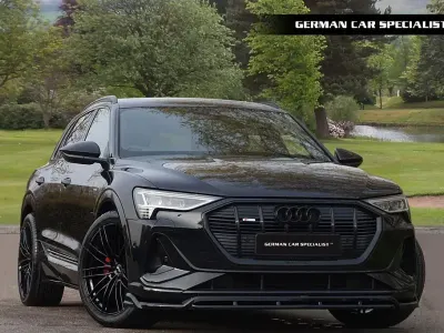 Usado Audi e-tron Black Edition 230 kW (313 CV) 2022 Negro SUV
