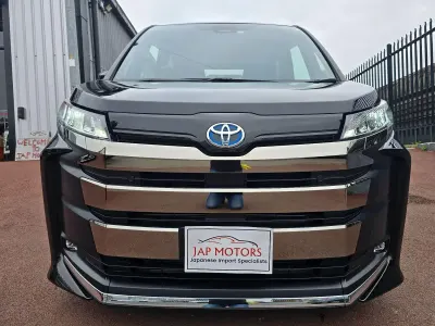 Used Toyota Noah 2025 Black MPV
