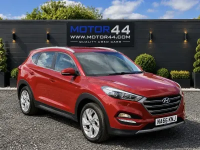 Used Hyundai Tucson Premium 136 HP (100 kW) 2016 Red SUV
