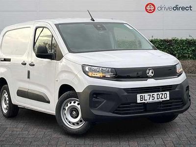 New Vauxhall Combo S 102 HP (75 kW) 2025 Solid  icy white Van
